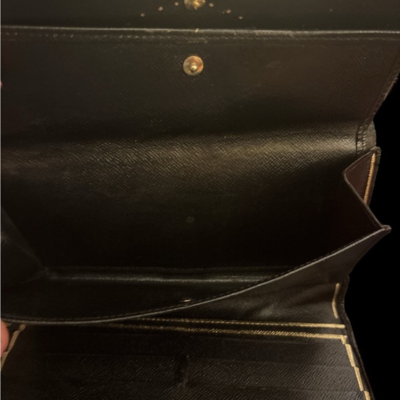 Louis Vuitton Black Epi Sarah Wallet – Hand-Painted Art Deco - Picture 7 of 16